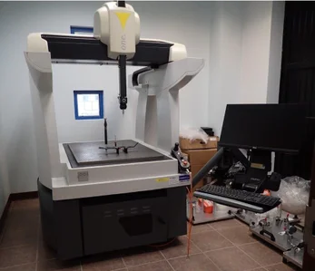 Coordinate measuring machine in the metrology laboratory